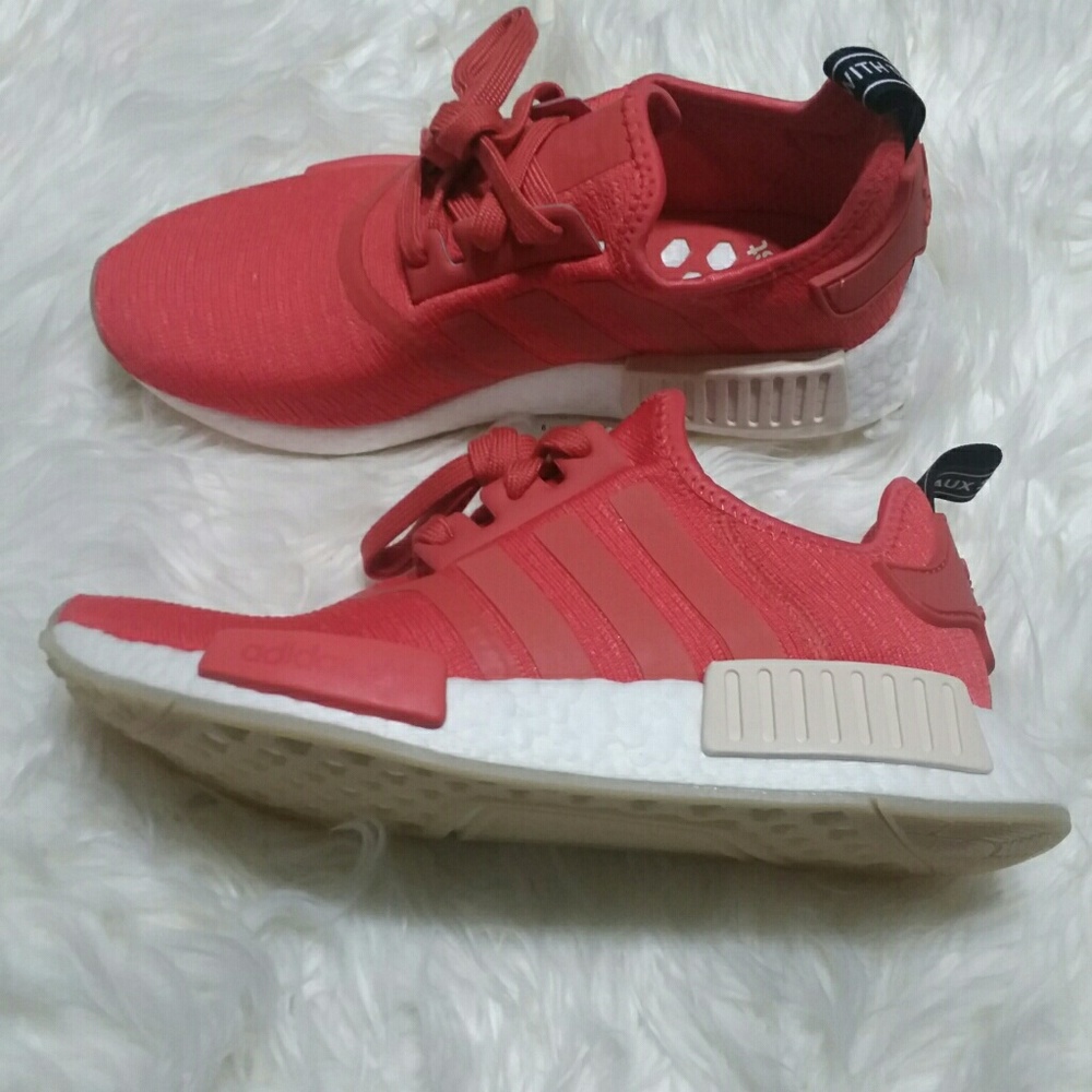 NWT Adidas NMD R1 Running Sneakers - Picture 7 of 7